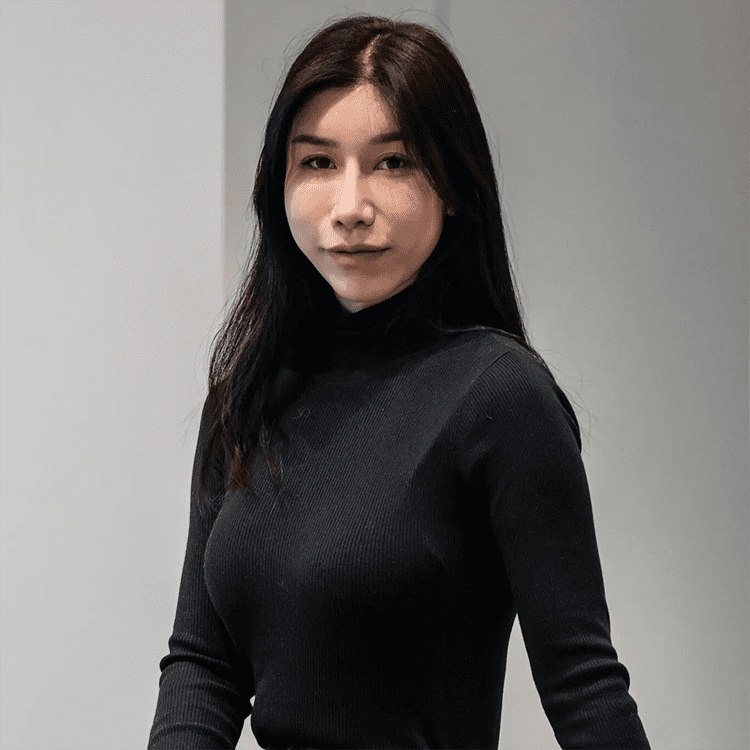 Mona Qiu Watch Specialist Portrait Featured Image NY Post