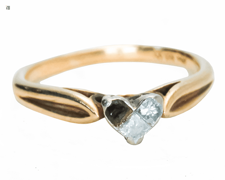 Before #173 Front view of gold heart-shaped diamond setting ring prior to premier ring restoration services