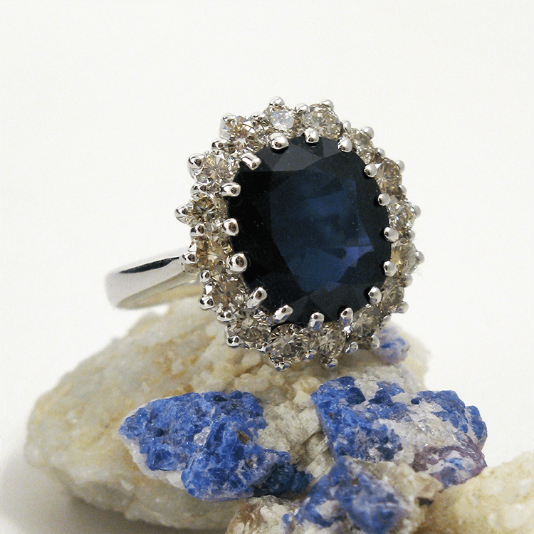World Famous Replica of Princess Diana Spencer's Sapphire Engagement Ring via wikimedia commons
